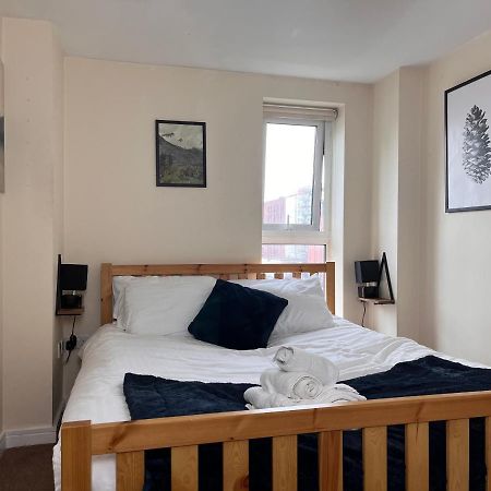 City View Spacious 2 Bed Apartment 2 Bathrooms マンチェスター エクステリア 写真