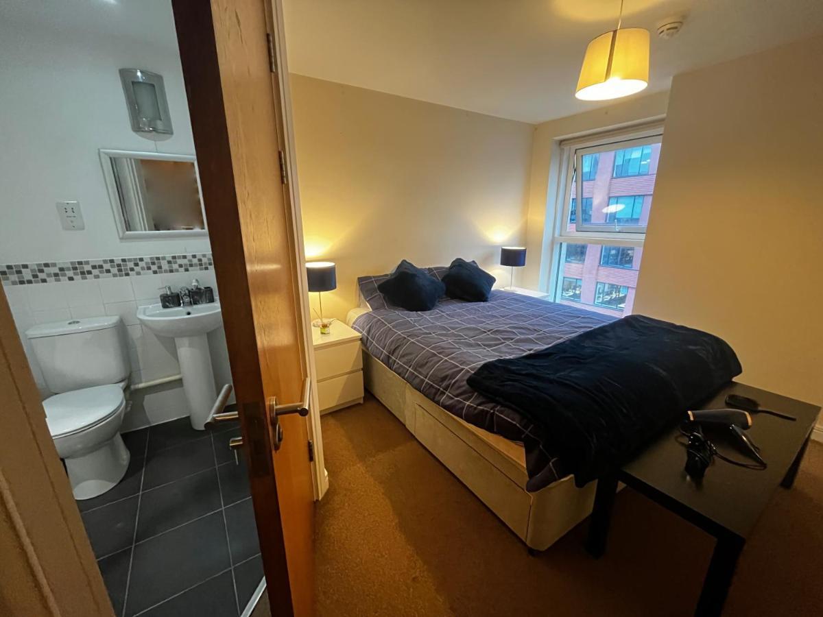 City View Spacious 2 Bed Apartment 2 Bathrooms マンチェスター エクステリア 写真