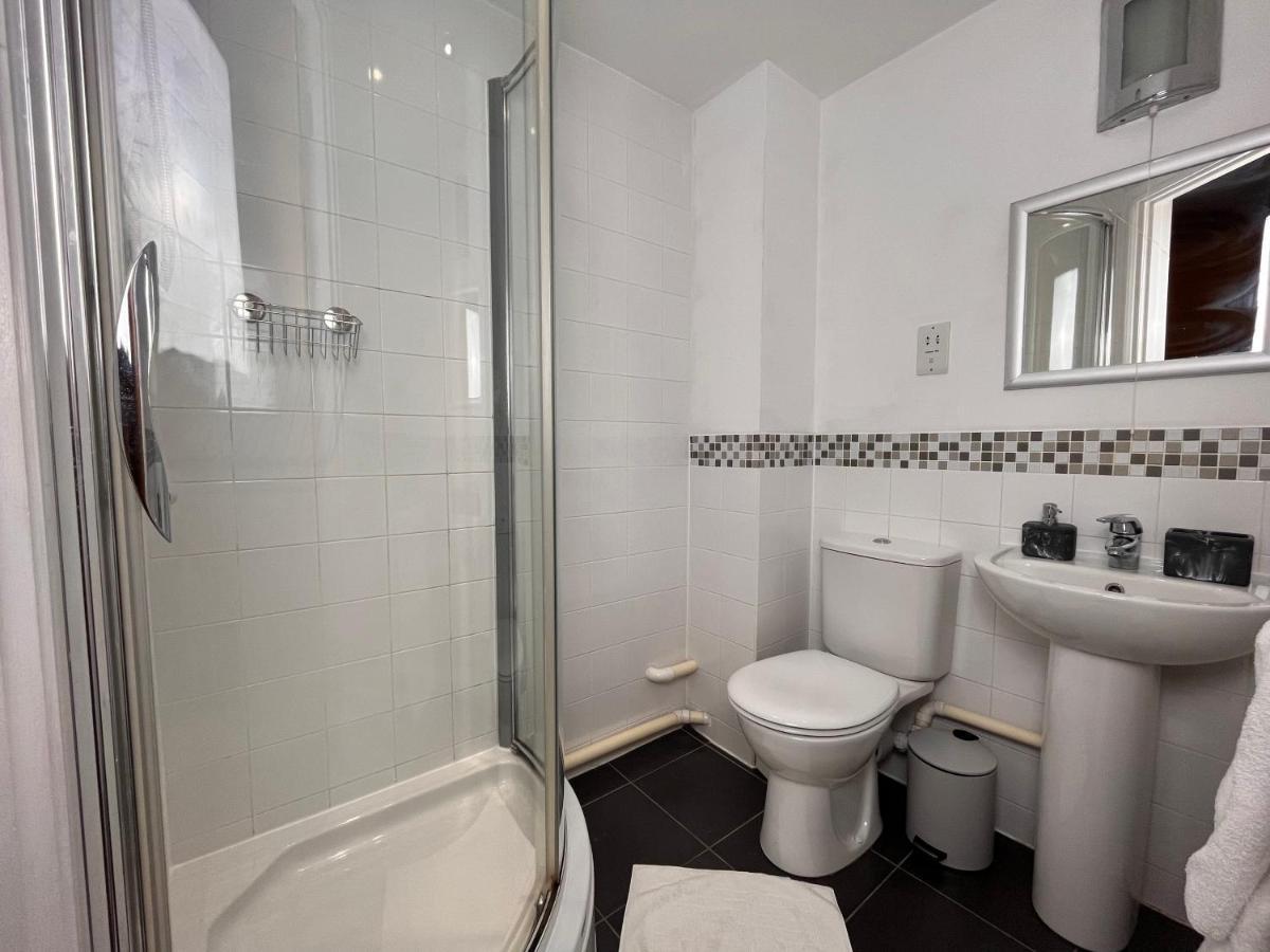 City View Spacious 2 Bed Apartment 2 Bathrooms マンチェスター エクステリア 写真