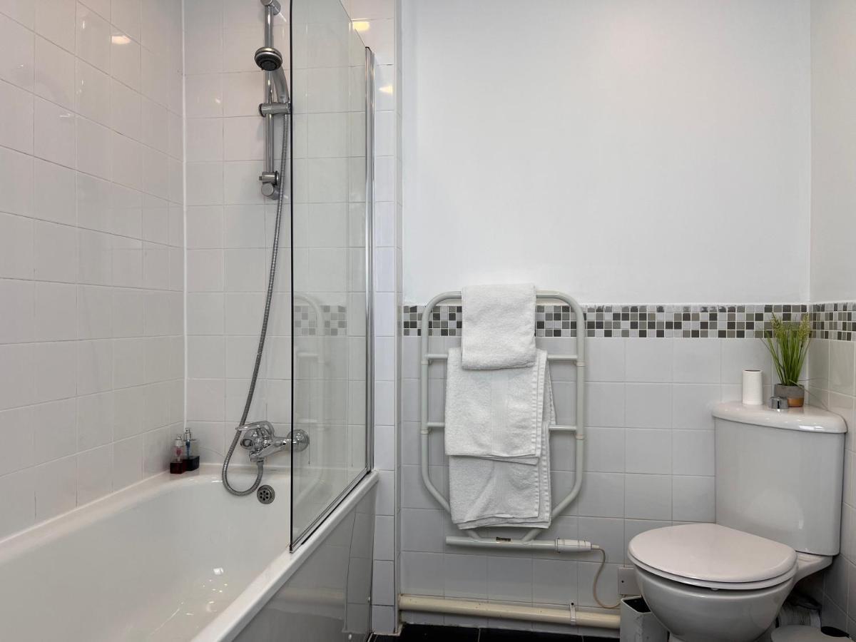 City View Spacious 2 Bed Apartment 2 Bathrooms マンチェスター エクステリア 写真